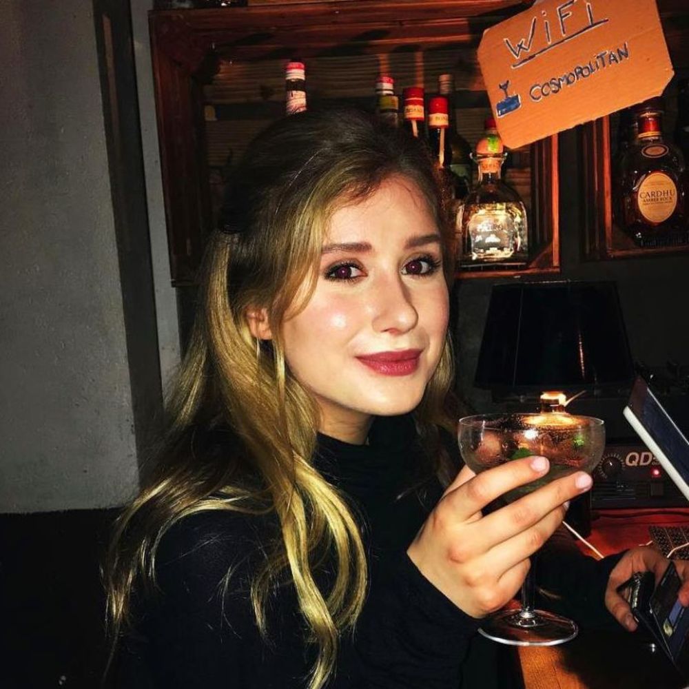 Meet your Posher, Arianna